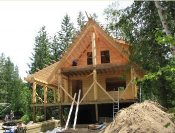 mica creek log cabin under construction